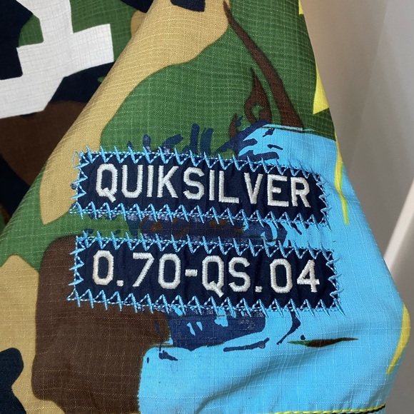 Vintage Quicksilver army & navy camo swim shorts - Picture 4 of 15